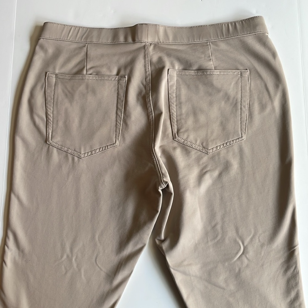 Hue stretch four pocket pull on leggings size large - Picture 5 of 6